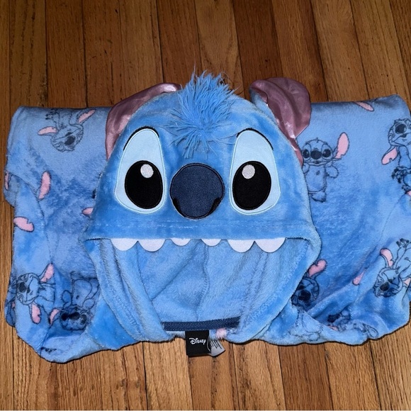 Like new Stich pj onesie - Picture 7 of 7